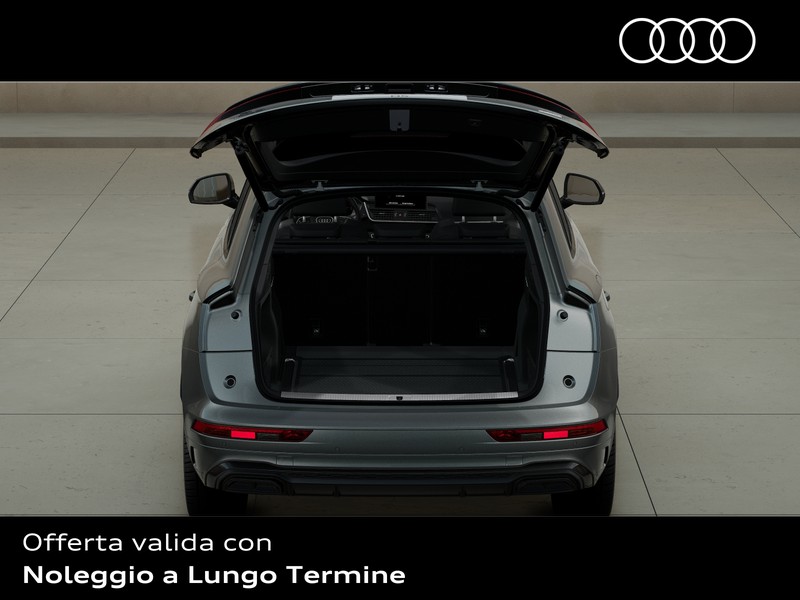 Audi Q5 40 2.0 tdi mhev 12v identity black quattro s-tronic