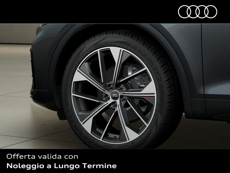 Audi Q5 sportback 40 2.0 tdi mhev 12v identity black quattro s-tronic