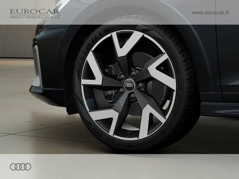 Audi A3 allstreet 35 2.0 tdi identity contrast s-tronic