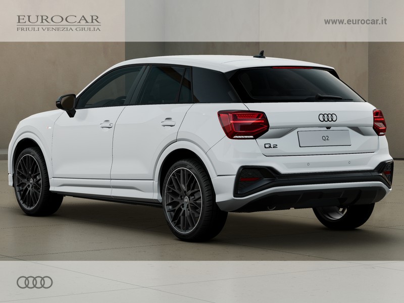 Audi Q2 35 1.5 tfsi identity black s-tronic