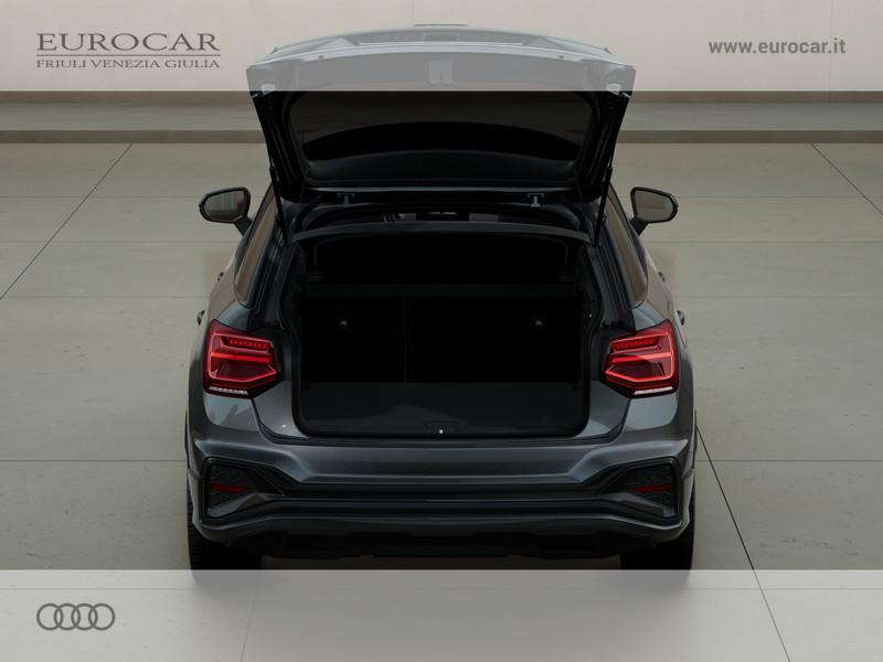 Audi Q2 35 2.0 tdi identity black s-tronic