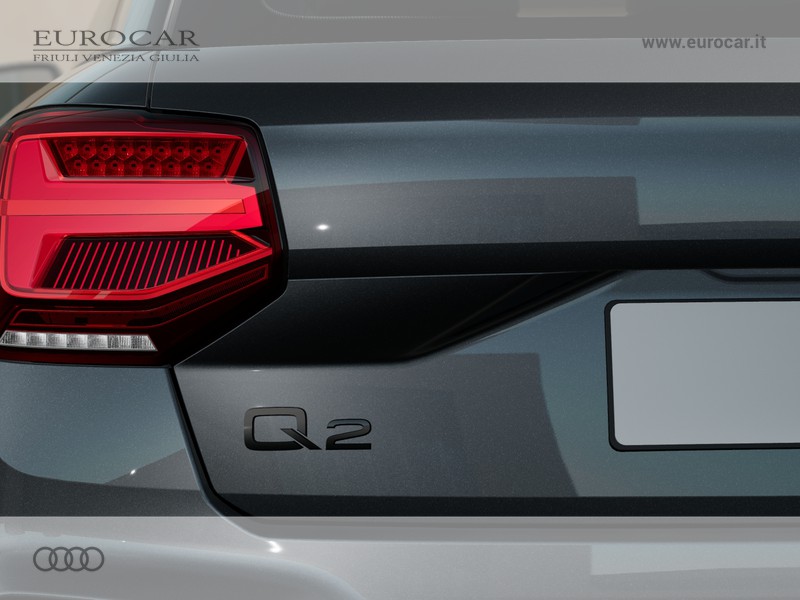 Audi Q2 35 1.5 tfsi identity black s-tronic