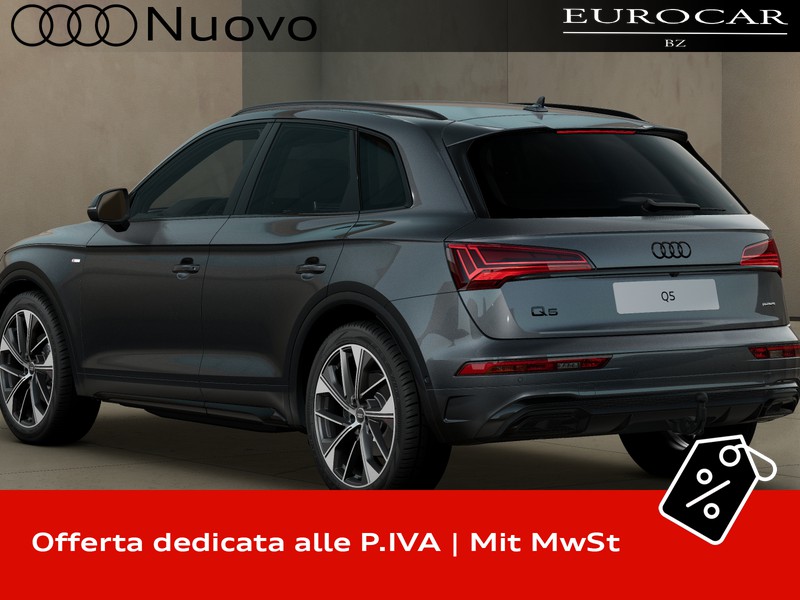 Audi Q5 40 2.0 tdi mhev 12v identity black quattro s-tronic