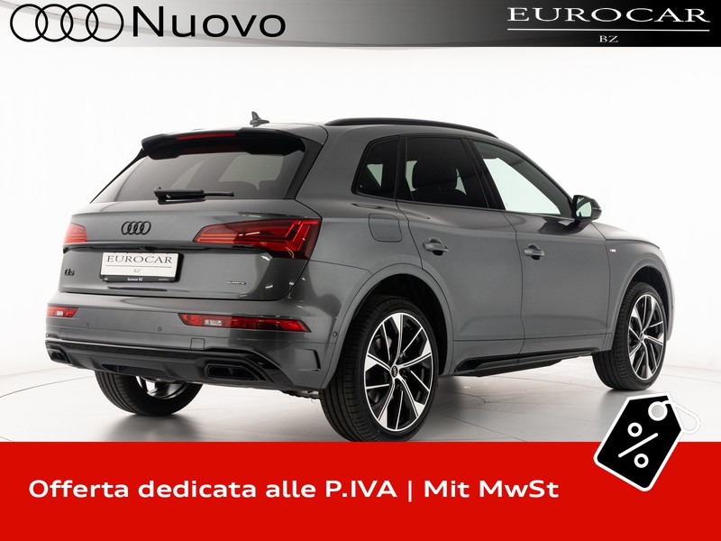 Audi Q5 40 2.0 tdi mhev 12v identity black quattro s-tronic