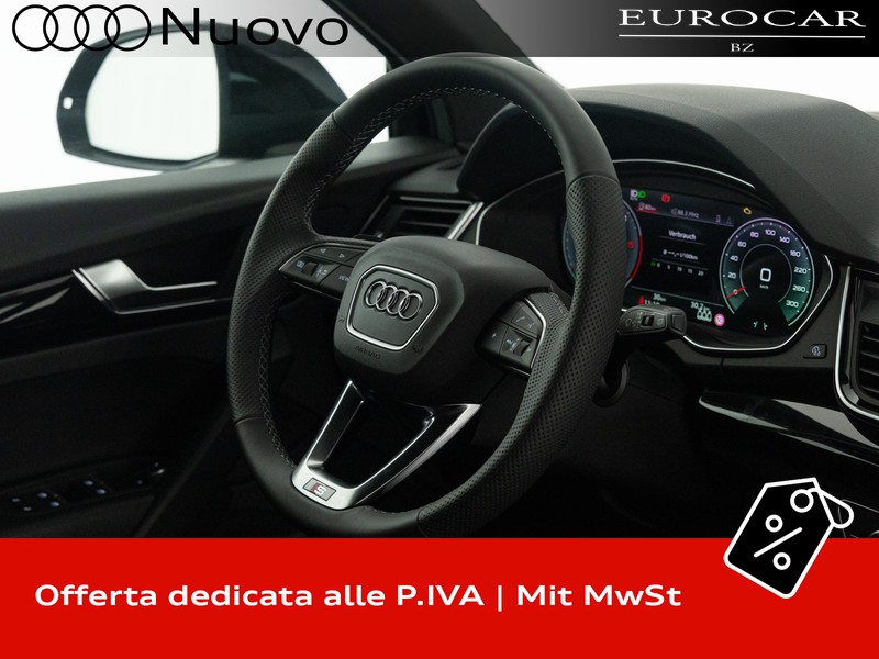 Audi Q5 40 2.0 tdi mhev 12v identity black quattro s-tronic