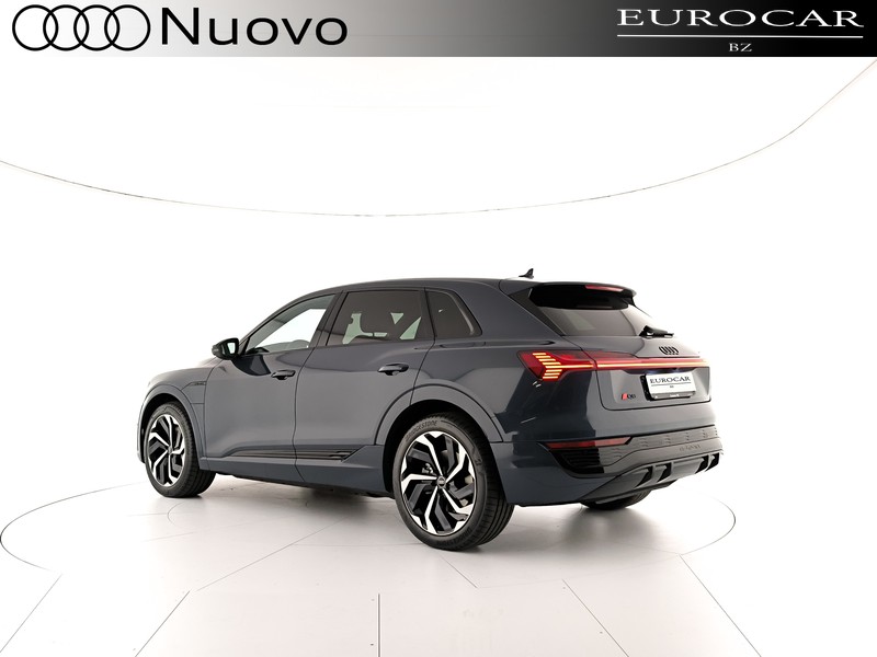 Audi Q8 e-tron 55 s line edition quattro