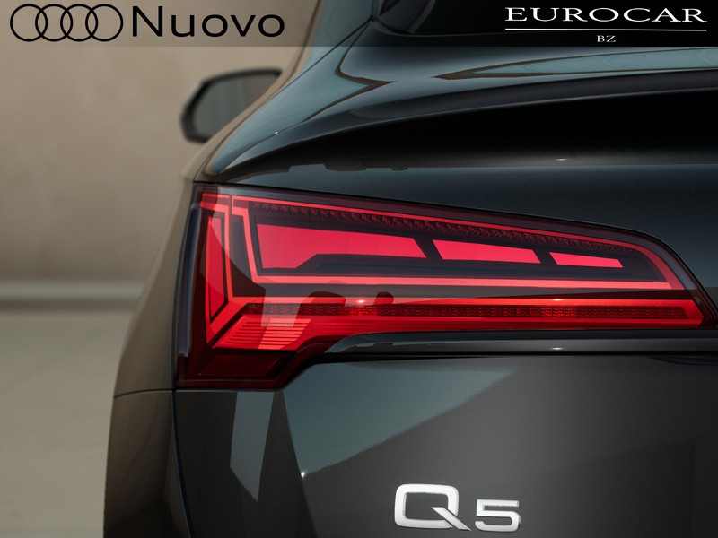 Audi Q5 sportback 40 2.0 tdi mhev 12v identity black quattro s-tronic