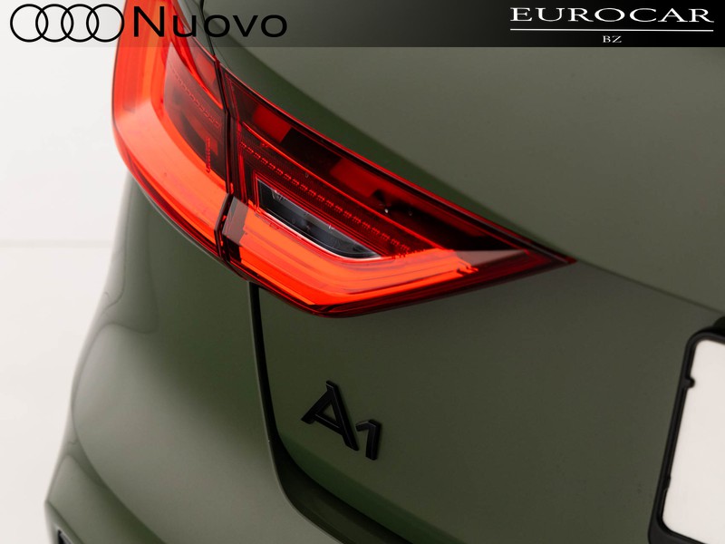 Audi A1 allstreet 30 1.0 tfsi identity contrast 116cv s tronic