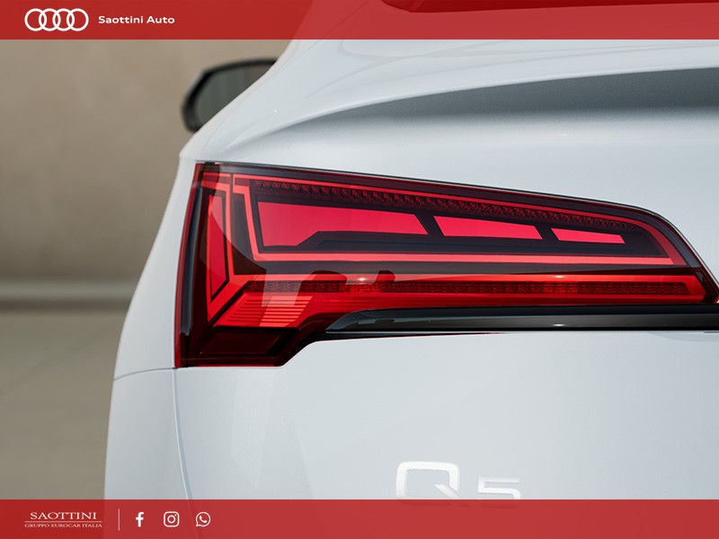 Audi Q5 Sportback Identity Black 50 TFSIe quattro S tronic