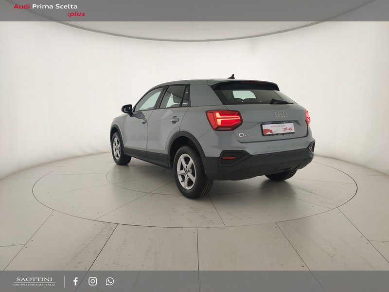 Audi Q2 35 TFSI Business S tronic