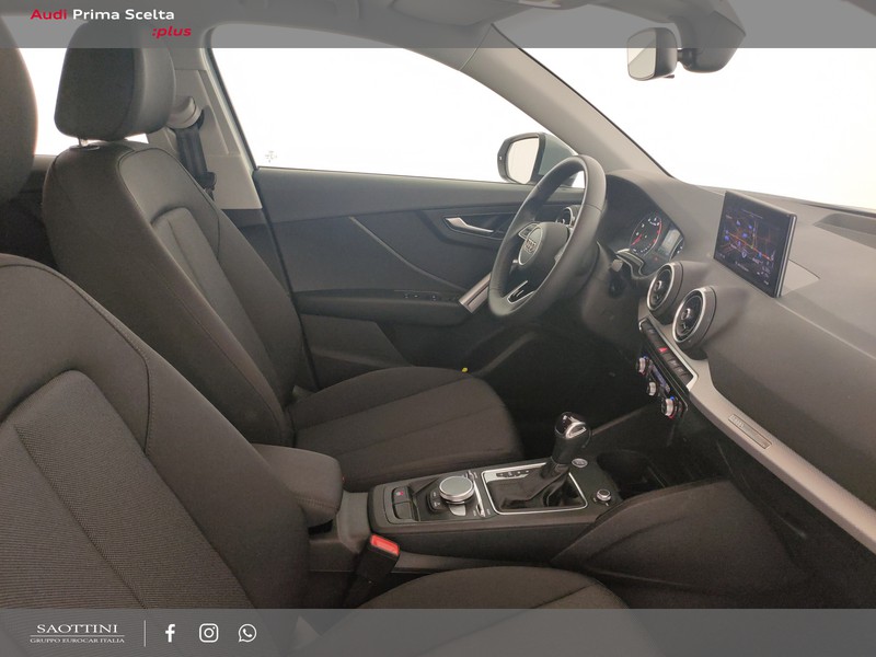 Audi Q2 35 TFSI Business S tronic