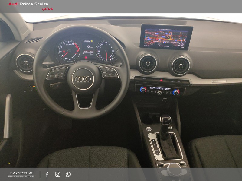Audi Q2 35 TFSI Business S tronic