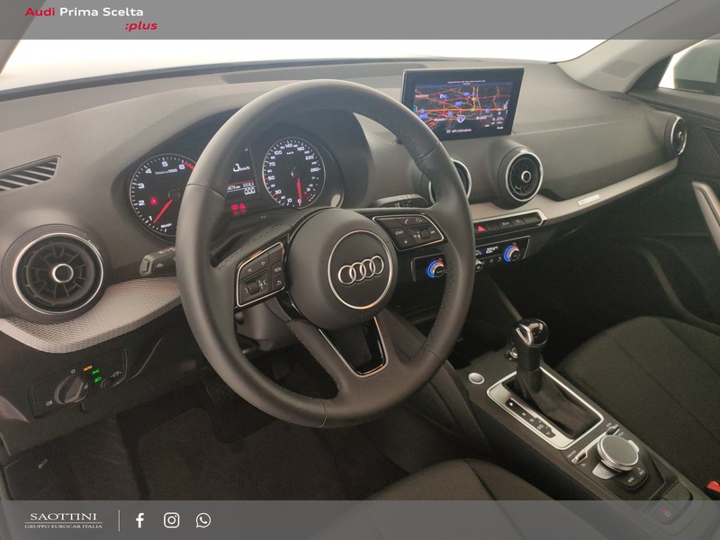 Audi Q2 35 TFSI Business S tronic