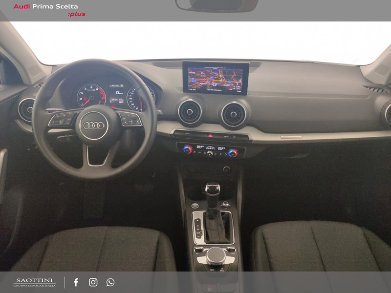 Audi Q2 35 TFSI Business S tronic