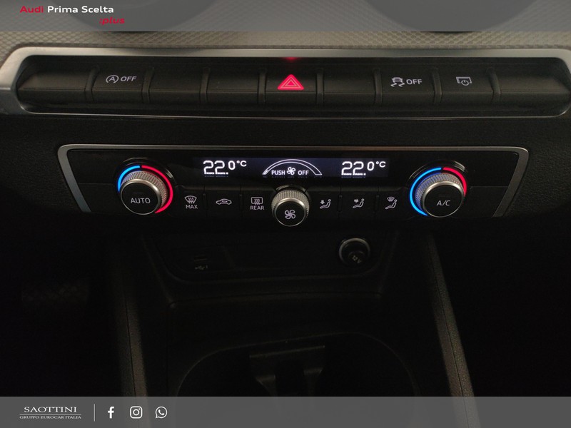Audi Q2 35 TFSI Business S tronic