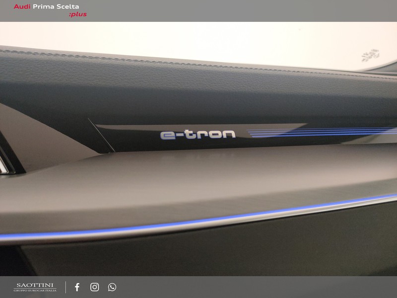 Audi Q8 e-tron 55 S line edition quattro - SOSPENSIONI - TETTO -