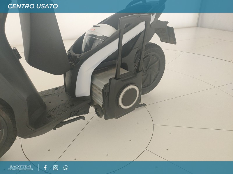 Seat MO eScooter 125 White R9kw