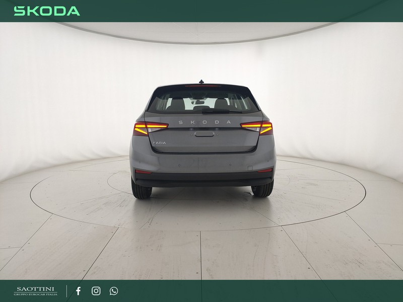 Skoda Fabia Young Edition 1.0 MPI 80 CV