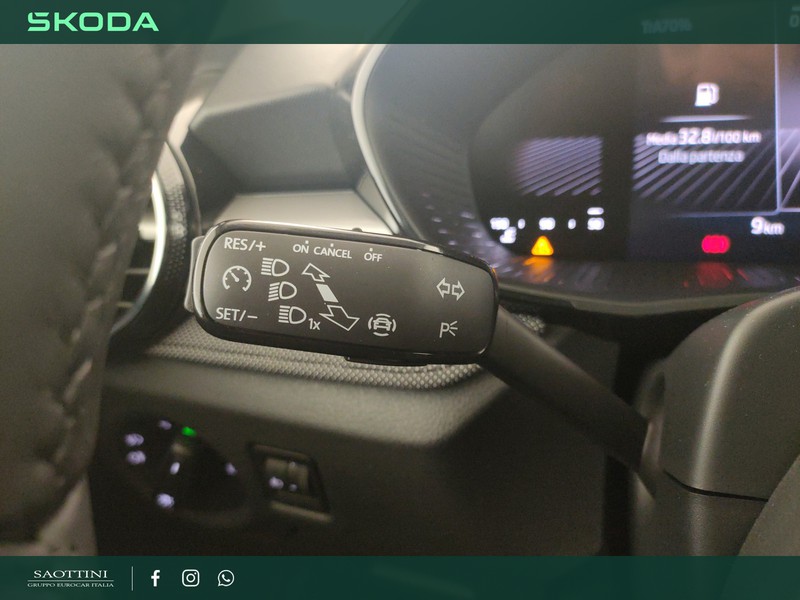 Skoda Fabia Young Edition 1.0 MPI 80 CV