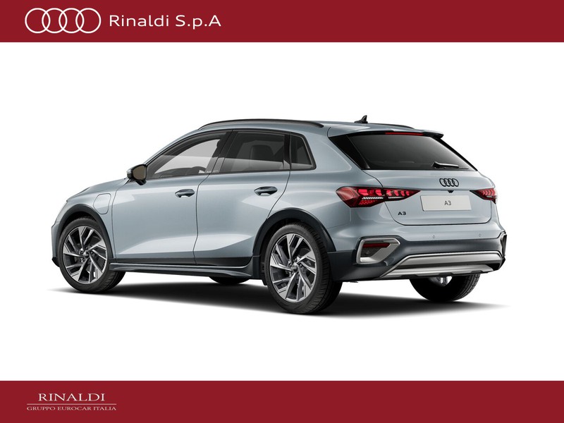 Audi A3 allstreet 40 1.5 tfsi e identity contrast s-tronic
