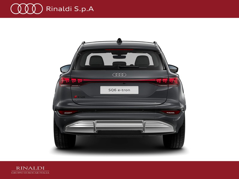 Audi SQ6 e-tron se-tron quattro 517cv