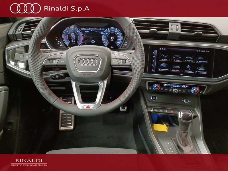 Audi Q3 sportback 40 2.0 tdi identity black quattro 193cv s-tronic