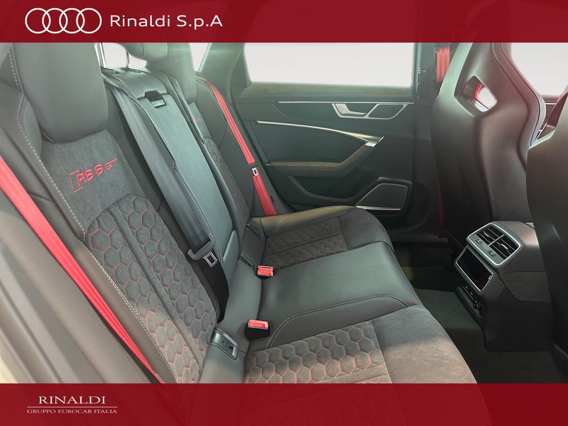 Audi RS6 avant 4.0 mhev performance quattro tiptronic