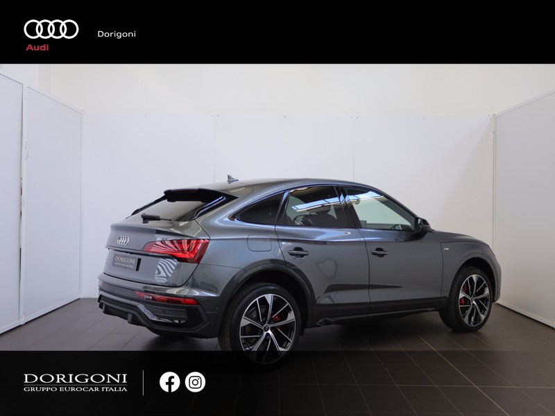 Audi Q5 sportback 40 2.0 tdi mhev 12v identity black quattro s-tronic