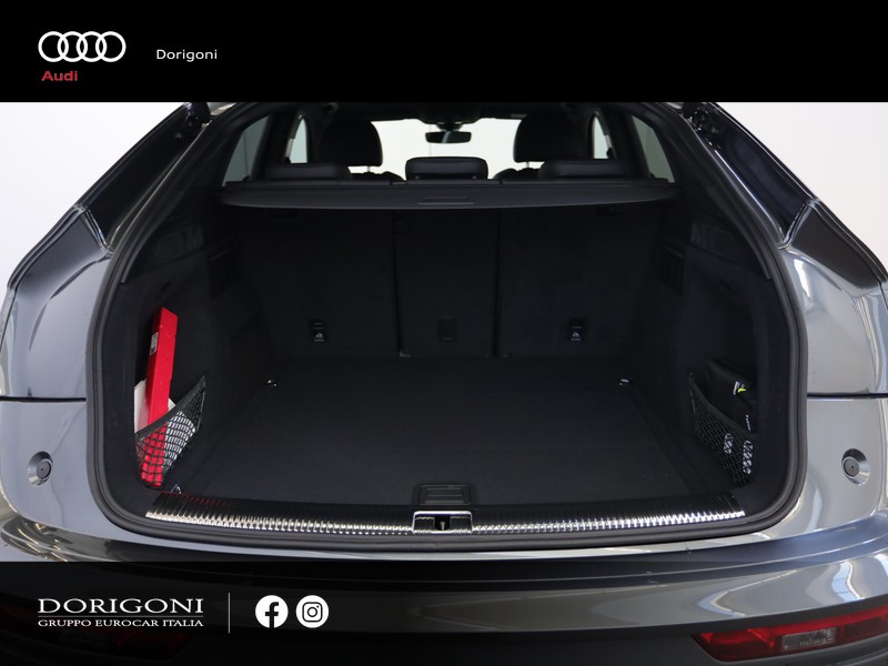 Audi Q5 sportback 40 2.0 tdi mhev 12v identity black quattro s-tronic