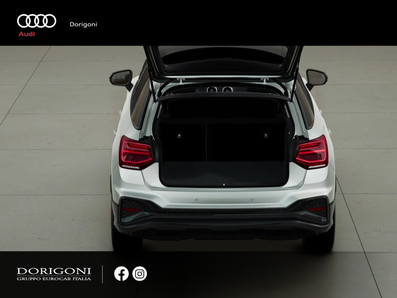 Audi Q2 35 2.0 tdi identity black s-tronic