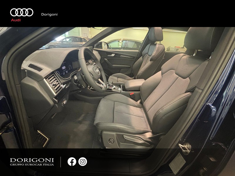 Audi Q5 40 2.0 tdi mhev 12v identity black quattro s-tronic