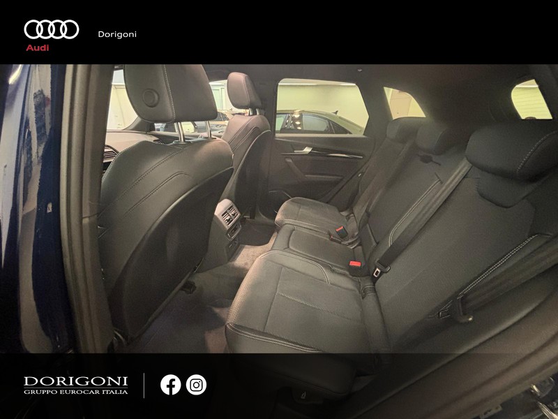Audi Q5 40 2.0 tdi mhev 12v identity black quattro s-tronic