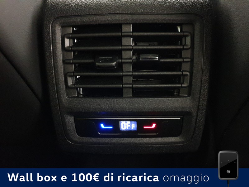 Volkswagen Golf 1.5 tsi ehybrid style 204cv dsg