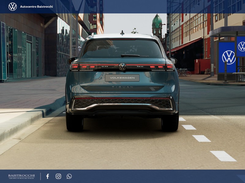 Volkswagen Tiguan eHybrid R-Line Plus 1.5 TSI 204 CV DSG