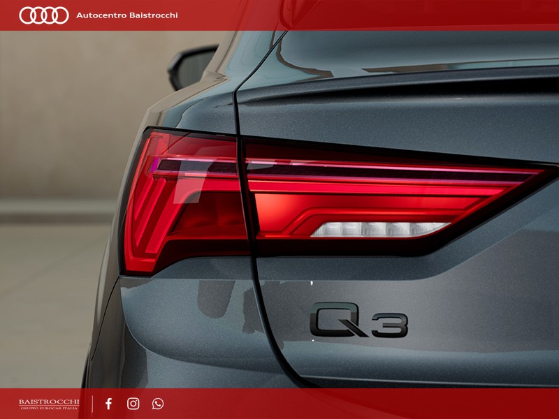 Audi Q3 Sportback Identity Black 40 TDI quattro S tronic