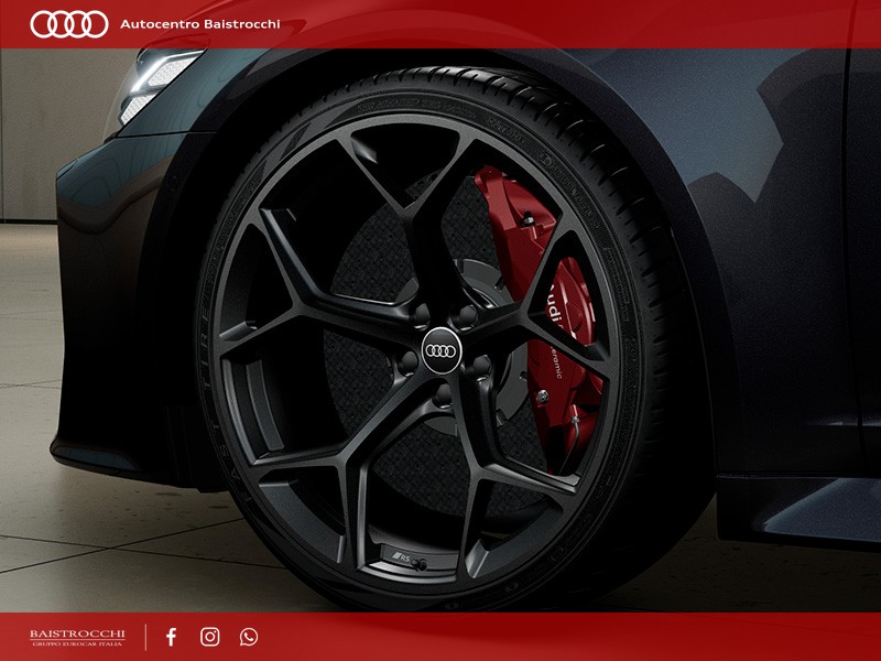 Audi RS6 Avant TFSI performance quattro tiptronic