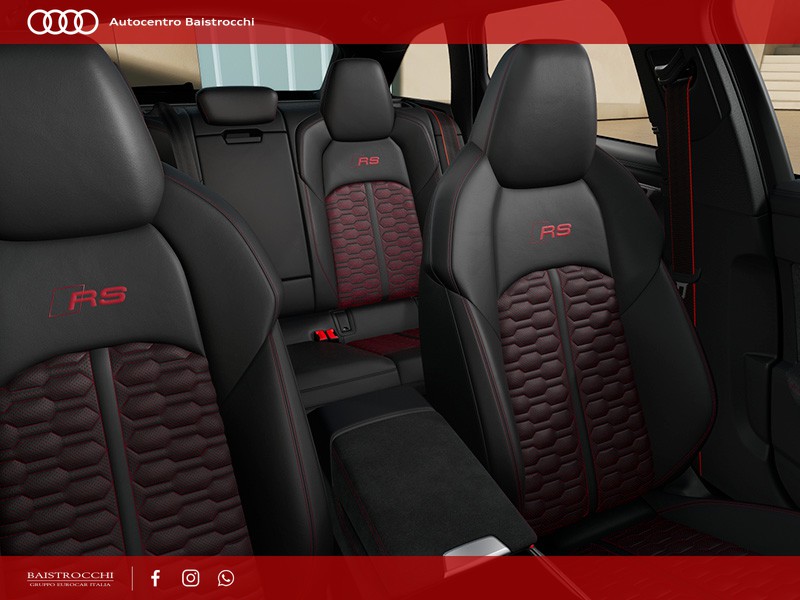 Audi RS6 Avant TFSI performance quattro tiptronic