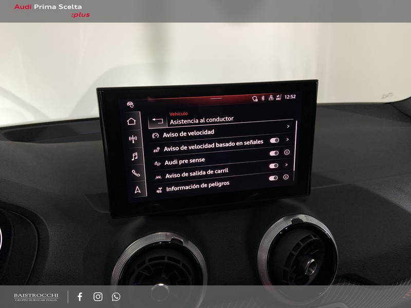Audi Q2 35 1.5 tfsi identity black s-tronic