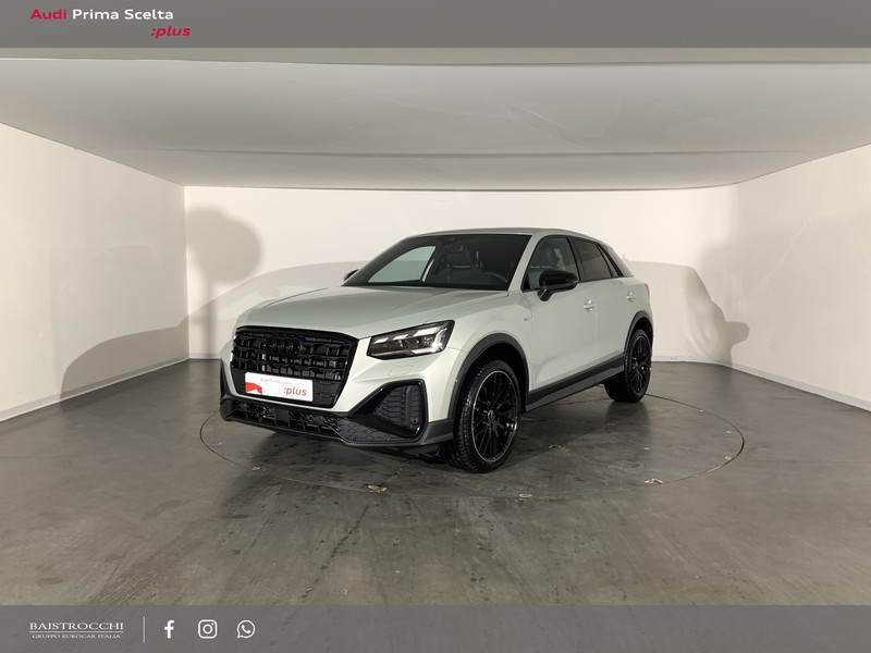 Audi Q2 35 1.5 tfsi identity black s-tronic