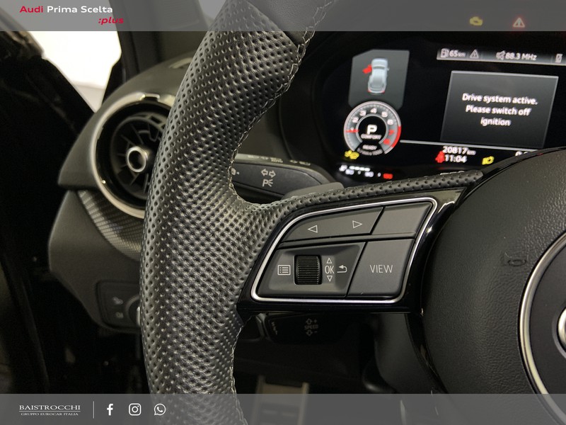 Audi Q2 35 1.5 tfsi identity black s-tronic
