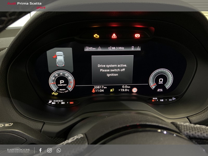 Audi Q2 35 1.5 tfsi identity black s-tronic