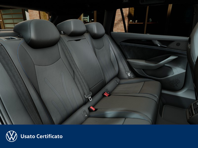 Volkswagen Passat 2.0 tdi scr r-line 4motion 193cv dsg