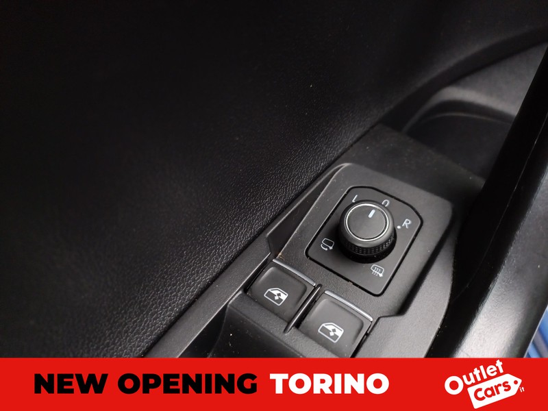 Volkswagen Taigo 1.0 tsi r-line 110cv dsg