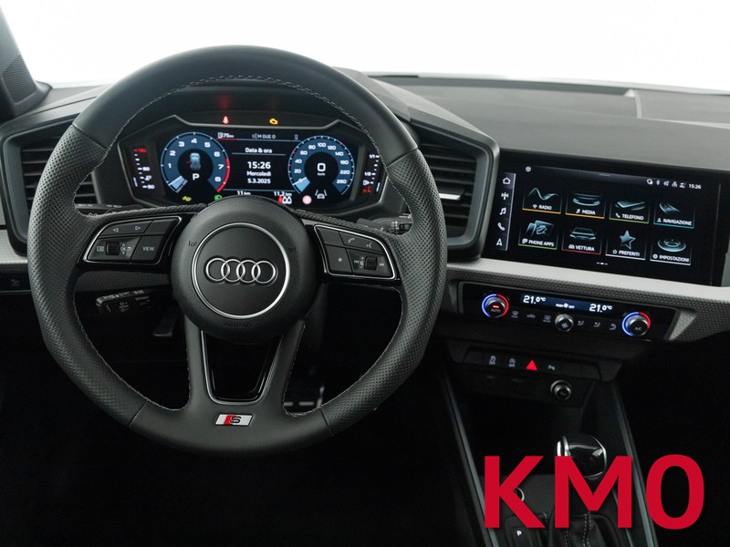 Audi A1 sportback 30 1.0 tfsi identity black 116cv s-tronic