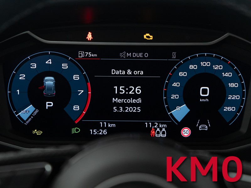 Audi A1 sportback 30 1.0 tfsi identity black 116cv s-tronic