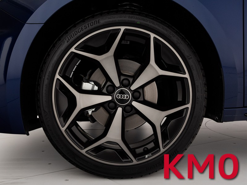 Audi A1 sportback 30 1.0 tfsi identity black 116cv s-tronic