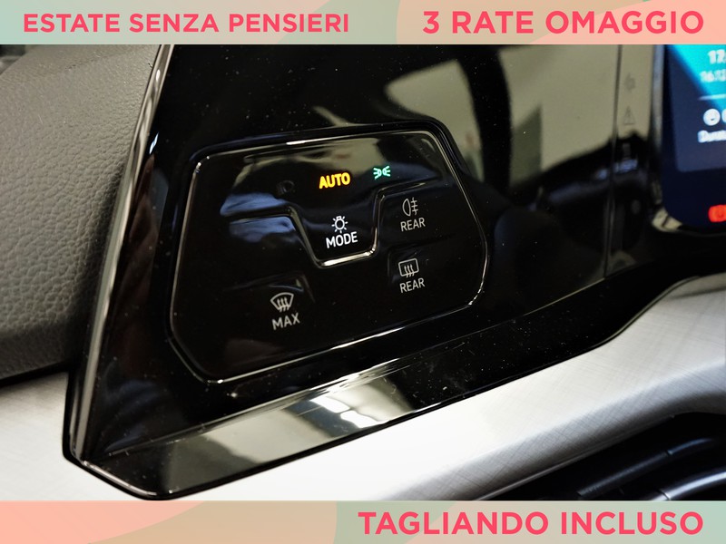 Volkswagen Golf 2.0 tdi life 150cv dsg