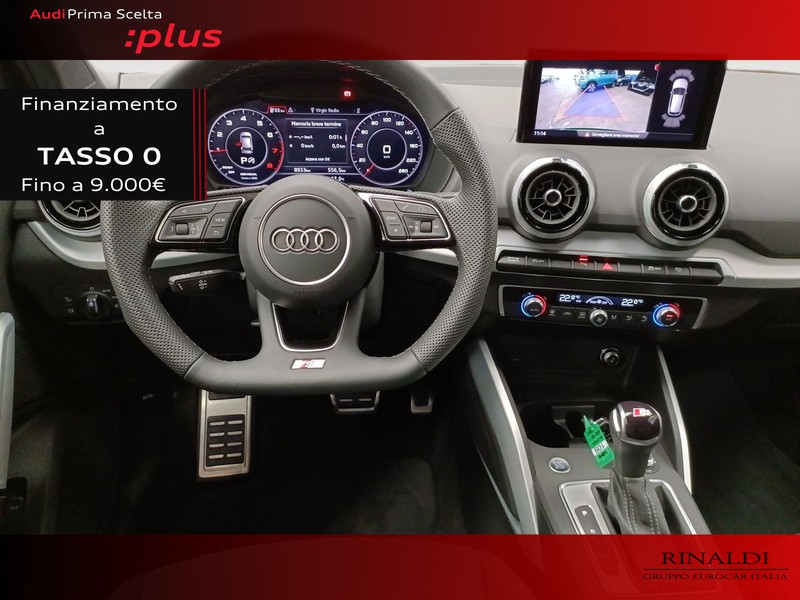 Audi Q2 35 1.5 tfsi identity black s-tronic