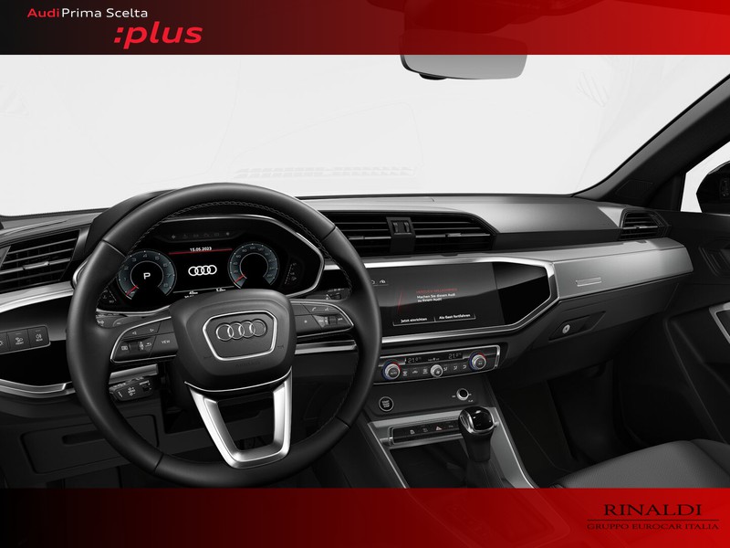 Audi Q3 35 1.5 tfsi identity black s-tronic