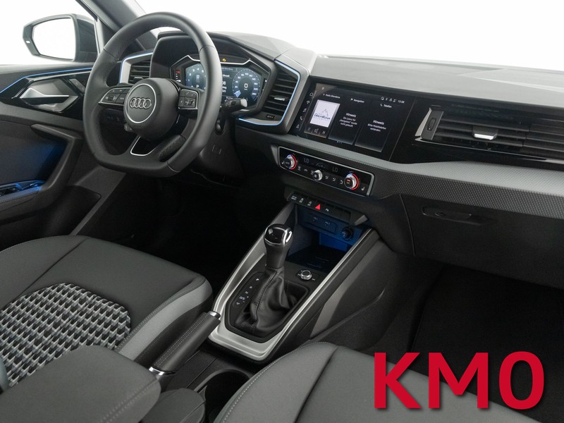 Audi A1 sportback 40 2.0 tfsi identity black 207cv s-tronic